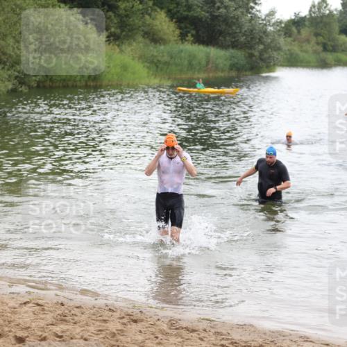21.06.2026 - 29. Vierlanden-Triathlon Andreas Tolksdorf http://msf.ph/oto/9849586 21.06.2026 10:07:29 Schwimmen 424, 442, 475 meine-sportfotos.de