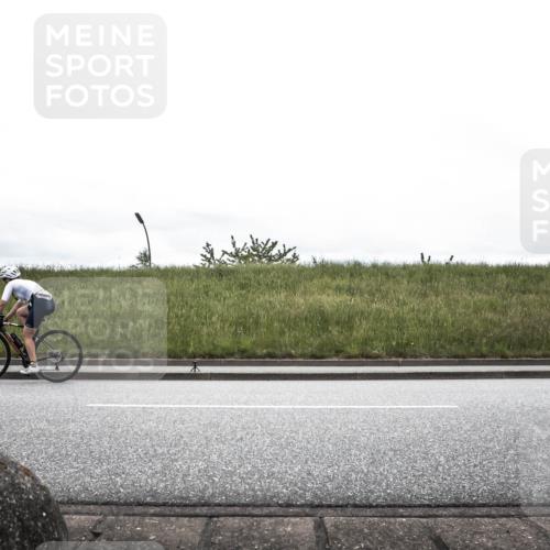 21.06.2026 - 29. Vierlanden-Triathlon H.Heesch http://msf.ph/oto/9849587 21.06.2026 12:04:20 Radfahren 269, 893, 894, 900 meine-sportfotos.de