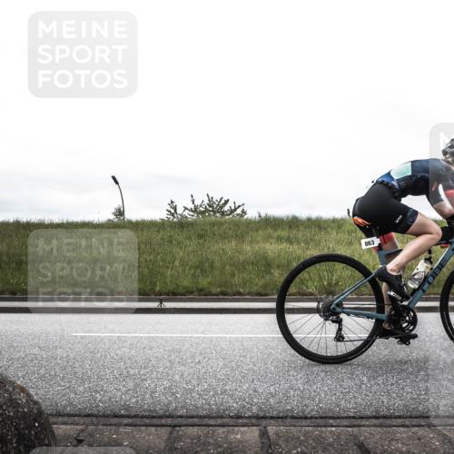 21.06.2026 - 29. Vierlanden-Triathlon H.Heesch http://msf.ph/oto/9849591 21.06.2026 12:04:28 Radfahren 863, 893 meine-sportfotos.de