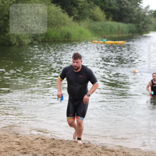 21.06.2026 - 29. Vierlanden-Triathlon Andreas Tolksdorf http://msf.ph/oto/9849615 21.06.2026 10:07:37 Schwimmen 434, 442, 468 meine-sportfotos.de