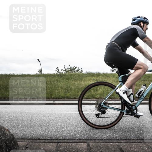 21.06.2026 - 29. Vierlanden-Triathlon H.Heesch http://msf.ph/oto/9849617 21.06.2026 12:05:44 Radfahren 721, 767, 842, 849, 874, 879, 918 meine-sportfotos.de