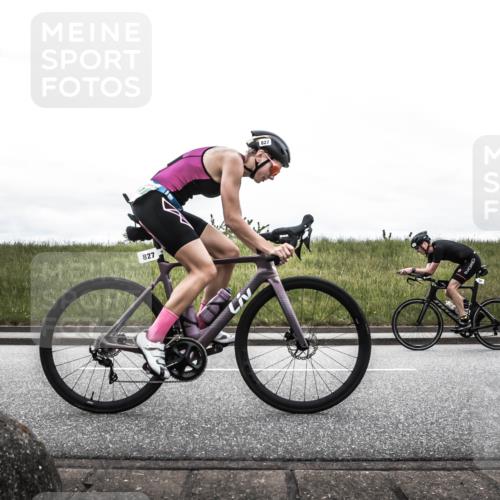 21.06.2026 - 29. Vierlanden-Triathlon H.Heesch http://msf.ph/oto/9849626 21.06.2026 12:05:54 Radfahren 721, 827, 879, 927, 942, 955 meine-sportfotos.de