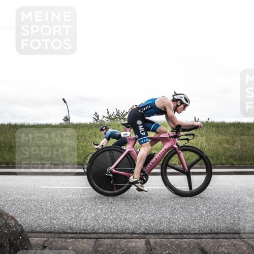 21.06.2026 - 29. Vierlanden-Triathlon H.Heesch http://msf.ph/oto/9849635 21.06.2026 12:06:07 Radfahren 248, 264, 706, 829, 852, 913, 919, 941, 954, 956, 957, 963, 965, 966, 972, 975 meine-sportfotos.de