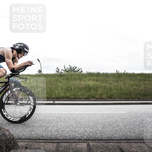 21.06.2026 - 29. Vierlanden-Triathlon H.Heesch http://msf.ph/oto/9849636 21.06.2026 12:06:08 Radfahren 248, 264, 706, 829, 852, 913, 919, 941, 954, 956, 957, 963, 965, 966, 972, 975 meine-sportfotos.de