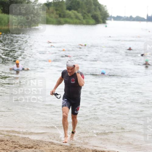 21.06.2026 - 29. Vierlanden-Triathlon Andreas Tolksdorf http://msf.ph/oto/9849663 21.06.2026 10:07:43 Schwimmen 434, 442, 449, 468 meine-sportfotos.de