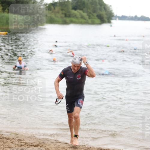21.06.2026 - 29. Vierlanden-Triathlon Andreas Tolksdorf http://msf.ph/oto/9849673 21.06.2026 10:07:43 Schwimmen 434, 442, 449, 468 meine-sportfotos.de