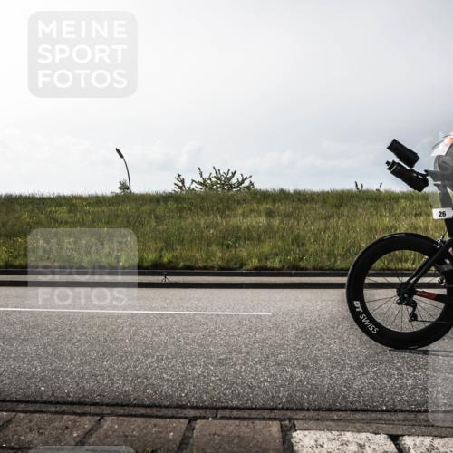 21.06.2026 - 29. Vierlanden-Triathlon H.Heesch http://msf.ph/oto/9849680 21.06.2026 08:40:51 Radfahren 2, 26 meine-sportfotos.de