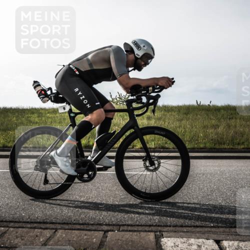 21.06.2026 - 29. Vierlanden-Triathlon H.Heesch http://msf.ph/oto/9849689 21.06.2026 08:42:16 Radfahren 9, 23 meine-sportfotos.de