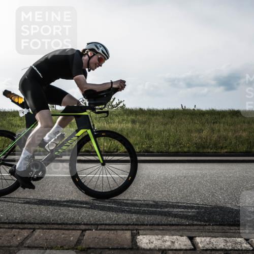 21.06.2026 - 29. Vierlanden-Triathlon H.Heesch http://msf.ph/oto/9849742 21.06.2026 08:48:27 Radfahren 10, 21 meine-sportfotos.de