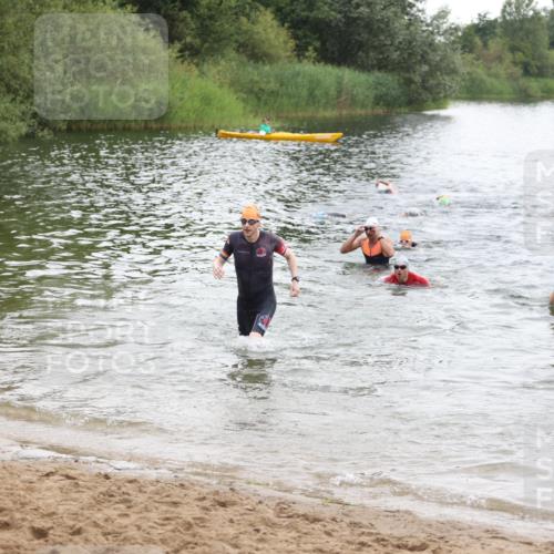 21.06.2026 - 29. Vierlanden-Triathlon Andreas Tolksdorf http://msf.ph/oto/9849750 21.06.2026 10:07:59 Schwimmen 393, 459, 471, 473, 478 meine-sportfotos.de