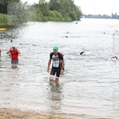 21.06.2026 - 29. Vierlanden-Triathlon Andreas Tolksdorf http://msf.ph/oto/9849785 21.06.2026 10:08:01 Schwimmen 393, 399, 452, 459, 471, 473, 478 meine-sportfotos.de