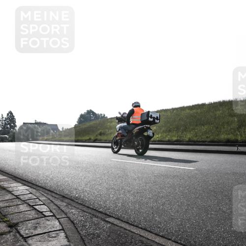 21.06.2026 - 29. Vierlanden-Triathlon H.Heesch http://msf.ph/oto/9849793 21.06.2026 08:23:07 Radfahren  meine-sportfotos.de