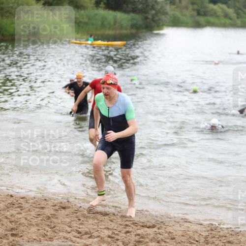 21.06.2026 - 29. Vierlanden-Triathlon Andreas Tolksdorf http://msf.ph/oto/9849798 21.06.2026 10:08:08 Schwimmen 392, 393, 399, 419, 452, 459, 473, 478 meine-sportfotos.de