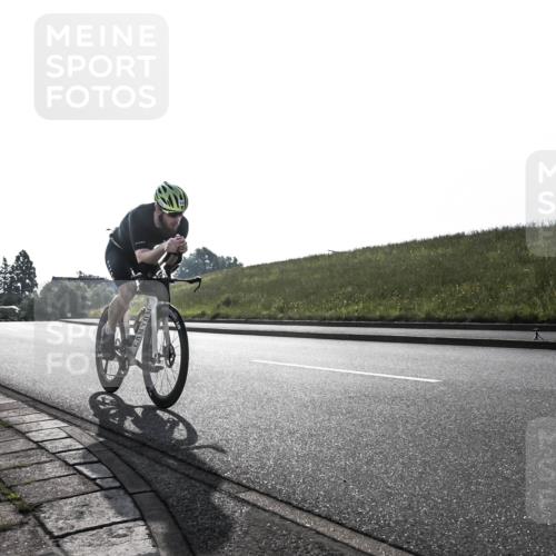21.06.2026 - 29. Vierlanden-Triathlon H.Heesch http://msf.ph/oto/9849812 21.06.2026 08:41:47 Radfahren 111 meine-sportfotos.de
