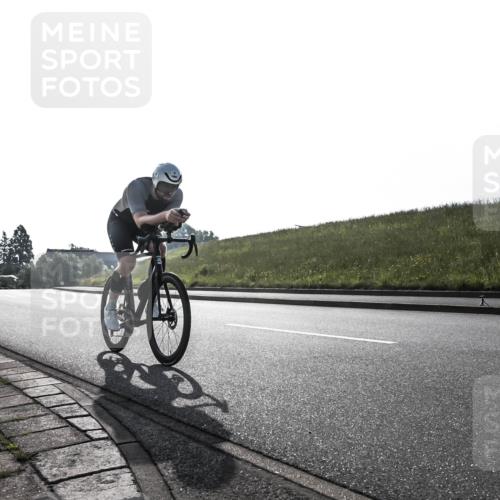 21.06.2026 - 29. Vierlanden-Triathlon H.Heesch http://msf.ph/oto/9849813 21.06.2026 08:42:16 Radfahren 9, 23 meine-sportfotos.de