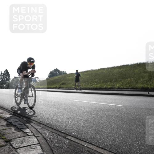 21.06.2026 - 29. Vierlanden-Triathlon H.Heesch http://msf.ph/oto/9849825 21.06.2026 08:45:15 Radfahren 63, 211 meine-sportfotos.de