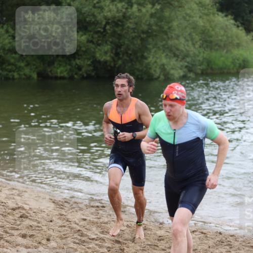 21.06.2026 - 29. Vierlanden-Triathlon Andreas Tolksdorf http://msf.ph/oto/9849826 21.06.2026 10:08:09 Schwimmen 392, 399, 419, 452, 459, 473, 478 meine-sportfotos.de