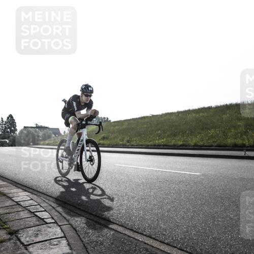 21.06.2026 - 29. Vierlanden-Triathlon H.Heesch http://msf.ph/oto/9849871 21.06.2026 08:48:56 Radfahren 61 meine-sportfotos.de