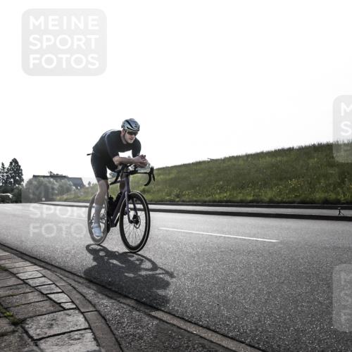 21.06.2026 - 29. Vierlanden-Triathlon H.Heesch http://msf.ph/oto/9849877 21.06.2026 08:50:15 Radfahren 51 meine-sportfotos.de