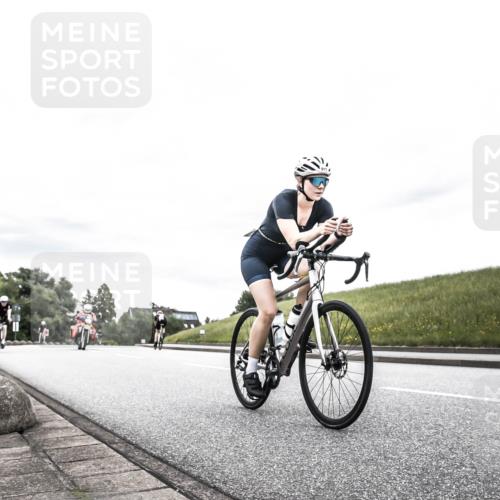 21.06.2026 - 29. Vierlanden-Triathlon H.Heesch http://msf.ph/oto/9849880 21.06.2026 10:27:11 Radfahren 43, 89, 108, 517, 600 meine-sportfotos.de