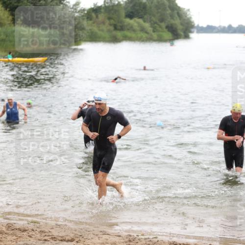 21.06.2026 - 29. Vierlanden-Triathlon Andreas Tolksdorf http://msf.ph/oto/9849887 21.06.2026 10:08:14 Schwimmen 392, 399, 419, 446, 452, 477 meine-sportfotos.de