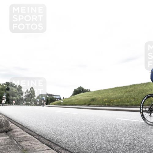 21.06.2026 - 29. Vierlanden-Triathlon H.Heesch http://msf.ph/oto/9849897 21.06.2026 10:27:16 Radfahren 24, 89, 101, 486 meine-sportfotos.de