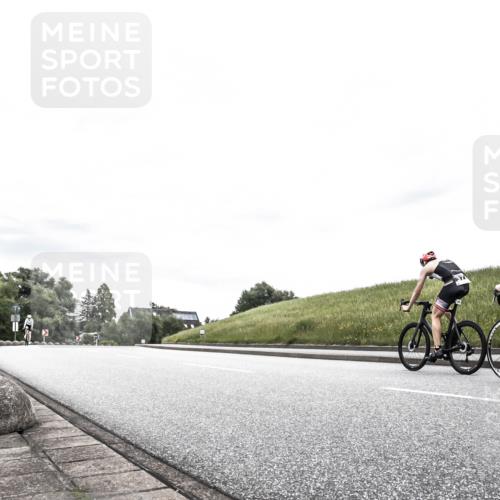 21.06.2026 - 29. Vierlanden-Triathlon H.Heesch http://msf.ph/oto/9849904 21.06.2026 10:27:28 Radfahren 10, 223, 298, 391, 513, 563 meine-sportfotos.de