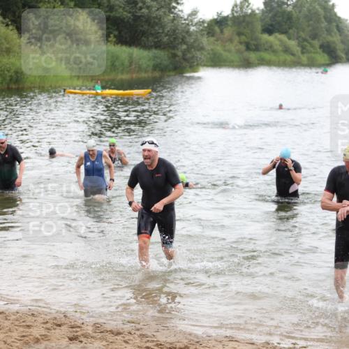 21.06.2026 - 29. Vierlanden-Triathlon Andreas Tolksdorf http://msf.ph/oto/9849911 21.06.2026 10:08:17 Schwimmen 392, 399, 419, 446, 476, 477 meine-sportfotos.de