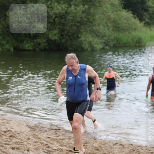 21.06.2026 - 29. Vierlanden-Triathlon Andreas Tolksdorf http://msf.ph/oto/9849928 21.06.2026 10:08:25 Schwimmen 403, 422, 432, 446, 476, 477, 1356 meine-sportfotos.de