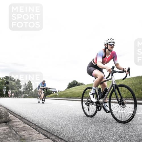 21.06.2026 - 29. Vierlanden-Triathlon H.Heesch http://msf.ph/oto/9849931 21.06.2026 10:28:01 Radfahren 514, 543, 585 meine-sportfotos.de