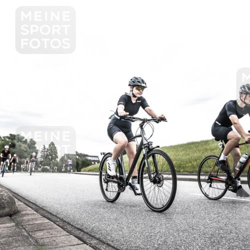 21.06.2026 - 29. Vierlanden-Triathlon H.Heesch http://msf.ph/oto/9849944 21.06.2026 10:28:22 Radfahren 79, 368, 538, 567, 574, 575, 582, 590 meine-sportfotos.de