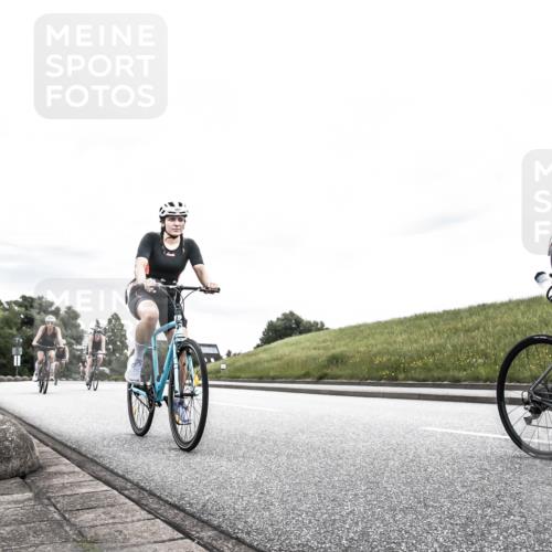 21.06.2026 - 29. Vierlanden-Triathlon H.Heesch http://msf.ph/oto/9849948 21.06.2026 10:28:23 Radfahren 79, 368, 538, 567, 574, 575, 582, 590 meine-sportfotos.de