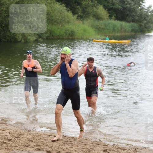 21.06.2026 - 29. Vierlanden-Triathlon Andreas Tolksdorf http://msf.ph/oto/9849956 21.06.2026 10:08:29 Schwimmen 403, 418, 422, 432, 476, 1356 meine-sportfotos.de