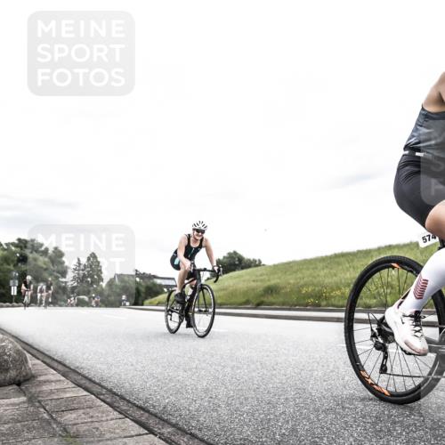 21.06.2026 - 29. Vierlanden-Triathlon H.Heesch http://msf.ph/oto/9849957 21.06.2026 10:28:25 Radfahren 4, 79, 368, 481, 538, 567, 574, 582, 590, 608 meine-sportfotos.de