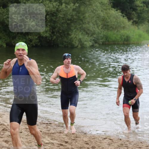 21.06.2026 - 29. Vierlanden-Triathlon Andreas Tolksdorf http://msf.ph/oto/9849973 21.06.2026 10:08:31 Schwimmen 403, 418, 422, 432, 476, 1356 meine-sportfotos.de
