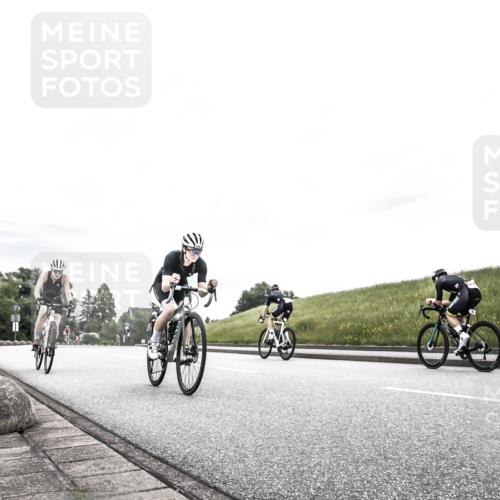 21.06.2026 - 29. Vierlanden-Triathlon H.Heesch http://msf.ph/oto/9849996 21.06.2026 10:28:37 Radfahren 99, 367, 387, 390, 511, 535, 592 meine-sportfotos.de