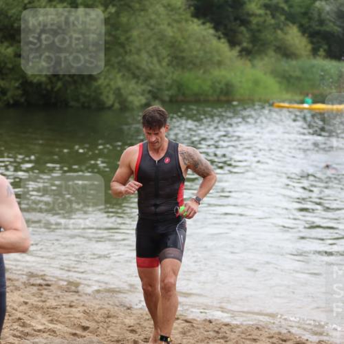 21.06.2026 - 29. Vierlanden-Triathlon Andreas Tolksdorf http://msf.ph/oto/9849997 21.06.2026 10:08:33 Schwimmen 403, 418, 422, 432, 1356 meine-sportfotos.de