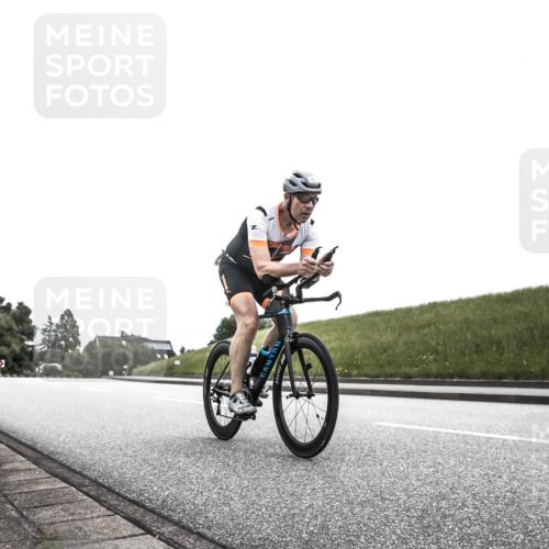 21.06.2026 - 29. Vierlanden-Triathlon H.Heesch http://msf.ph/oto/9850024 21.06.2026 12:02:29 Radfahren 228, 761, 859 meine-sportfotos.de