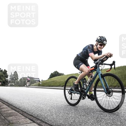 21.06.2026 - 29. Vierlanden-Triathlon H.Heesch http://msf.ph/oto/9850077 21.06.2026 12:04:28 Radfahren 863 meine-sportfotos.de