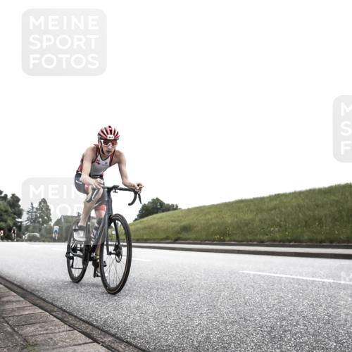 21.06.2026 - 29. Vierlanden-Triathlon H.Heesch http://msf.ph/oto/9850108 21.06.2026 12:05:37 Radfahren 662, 849, 874, 944 meine-sportfotos.de