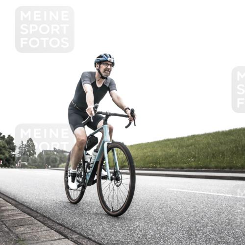 21.06.2026 - 29. Vierlanden-Triathlon H.Heesch http://msf.ph/oto/9850115 21.06.2026 12:05:44 Radfahren 767, 842, 874, 918 meine-sportfotos.de