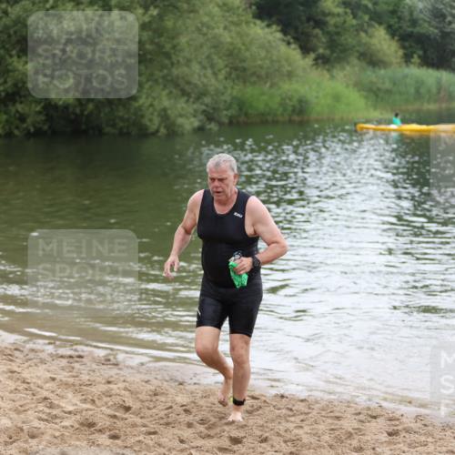 21.06.2026 - 29. Vierlanden-Triathlon Andreas Tolksdorf http://msf.ph/oto/9850127 21.06.2026 10:09:35 Schwimmen 400 meine-sportfotos.de