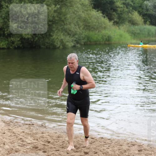 21.06.2026 - 29. Vierlanden-Triathlon Andreas Tolksdorf http://msf.ph/oto/9850132 21.06.2026 10:09:35 Schwimmen 400 meine-sportfotos.de