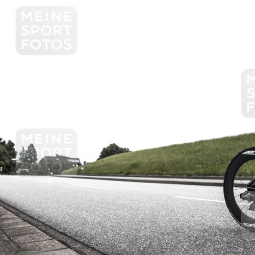 21.06.2026 - 29. Vierlanden-Triathlon H.Heesch http://msf.ph/oto/9850136 21.06.2026 12:06:00 Radfahren 852, 927, 942 meine-sportfotos.de