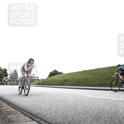 21.06.2026 - 29. Vierlanden-Triathlon H.Heesch http://msf.ph/oto/9850140 21.06.2026 12:06:08 Radfahren 248, 264, 706, 829, 913, 919, 941, 954, 956, 957, 963, 965, 966, 972, 975 meine-sportfotos.de
