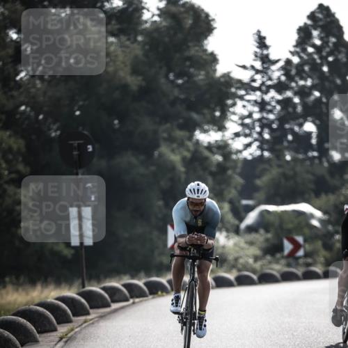 21.06.2026 - 29. Vierlanden-Triathlon H.Heesch http://msf.ph/oto/9850254 21.06.2026 08:44:08 Radfahren 30, 49 meine-sportfotos.de