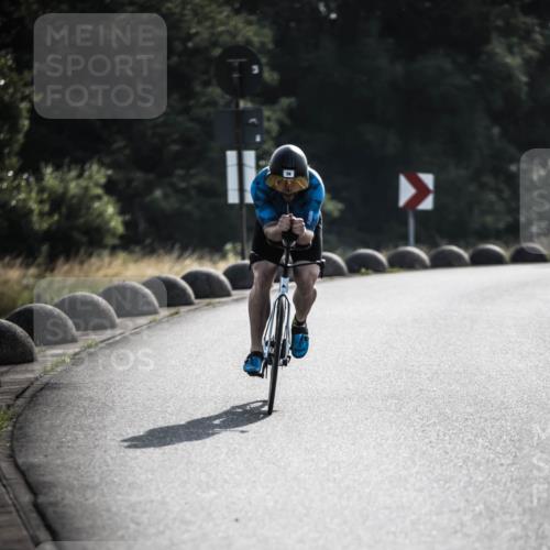 21.06.2026 - 29. Vierlanden-Triathlon H.Heesch http://msf.ph/oto/9850350 21.06.2026 08:45:50 Radfahren 36, 60 meine-sportfotos.de