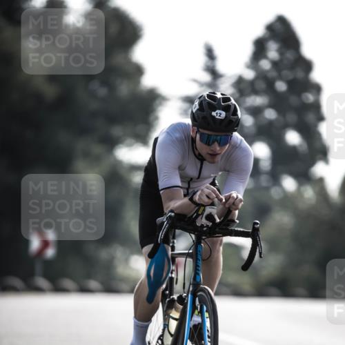 21.06.2026 - 29. Vierlanden-Triathlon H.Heesch http://msf.ph/oto/9850442 21.06.2026 08:47:25 Radfahren 12 meine-sportfotos.de