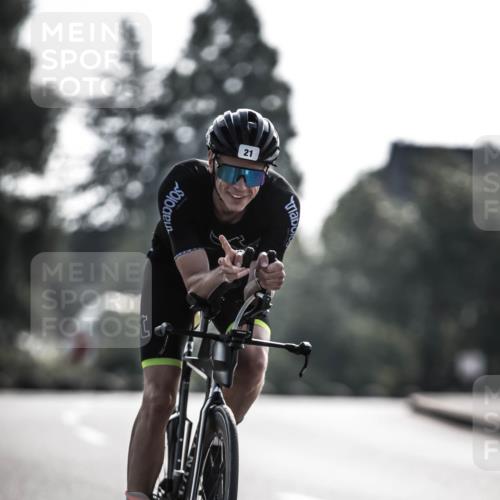 21.06.2026 - 29. Vierlanden-Triathlon H.Heesch http://msf.ph/oto/9850521 21.06.2026 08:48:23 Radfahren 10, 21 meine-sportfotos.de