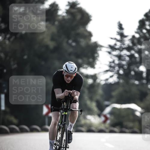 21.06.2026 - 29. Vierlanden-Triathlon H.Heesch http://msf.ph/oto/9850528 21.06.2026 08:48:26 Radfahren 10, 21 meine-sportfotos.de
